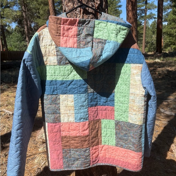 Upcycled quilted, Patchwork Hooded Jacket - Picture 5 of 9